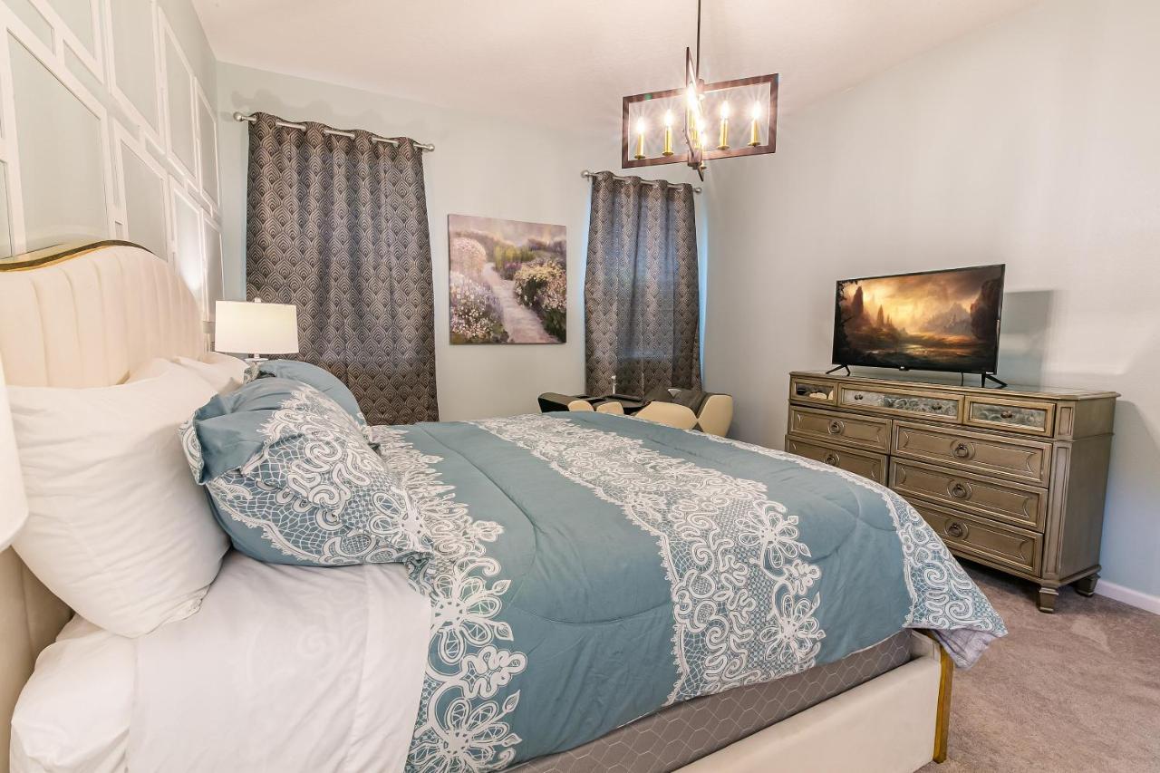 Luxury 12 Bedrooms Pool House 10 Min To Disney4630 키시미 외부 사진