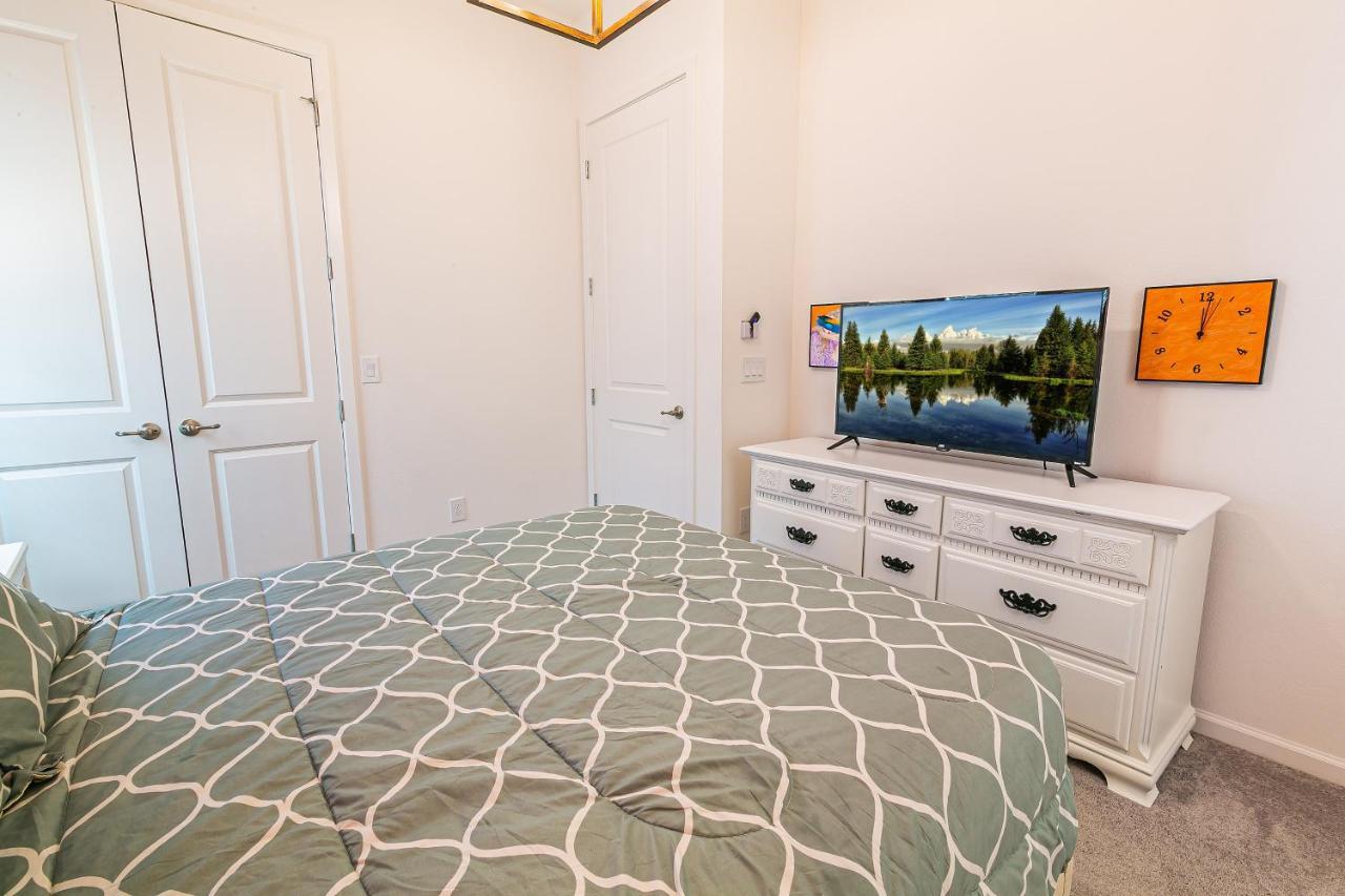 Luxury 12 Bedrooms Pool House 10 Min To Disney4630 키시미 외부 사진